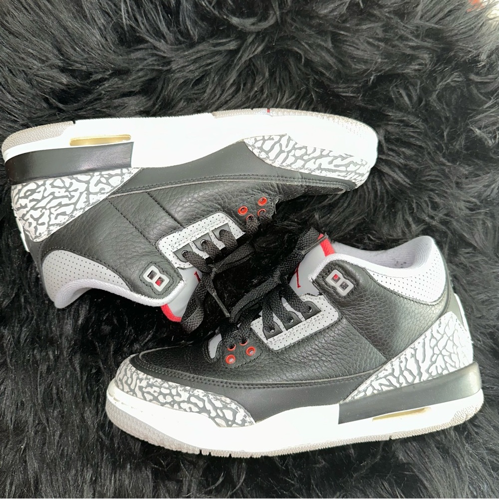 Jordan Retro 3 “Black Cement”